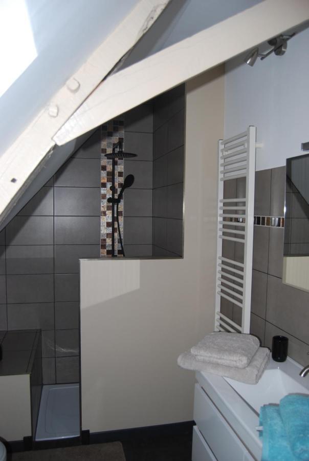 Bed and Breakfast La Ferme Aux Fleurs Ossun Exterior foto